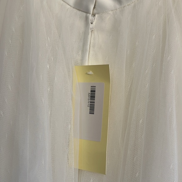 ALLURE WEDDING DRESS NWT - Picture 10 of 10
